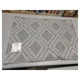 2x3 Better Homes & Garden Rug