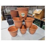 6 - 9" flower pots