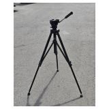ALBINAR VM 2000 Tripod