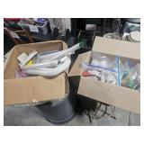 2 boxes of light bulbs