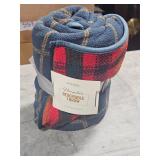 Plaid reversible Throw Blanket