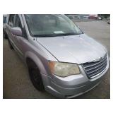 2010 CHRYSLER TOWN & COUNTRY