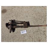 vintage blacksmithï¿½s post vise