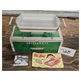 vintage fire king bake & serve set