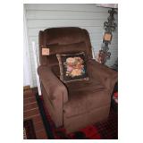 Brown power recliner chair &vintage floral pillow