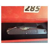 Queen Big Chief knife in display box