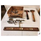 COLLECTION OF SOCKETS EXTENSIONS - SHOP HAMMER - CLAW HAMMER - BRASS & WOOD LEVEL  (SHOP)