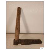 ANTIQUE SPLITTING FROE TOOL PRIMITIVE CUBED HANDLE - (GARAGE)