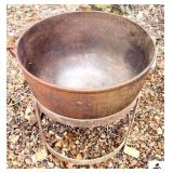 IRON KETTLE - 3 LEGS - 1 LEG MISSING - SIDE HANDLE CLEAN FOR AGE-(AT HOUSE)