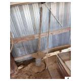 BARBED WIRE ADJUSTABLE PIPE - 2 BLADES WITH SMALL AMOUNT OF WIRE - (IMP. SHED)
