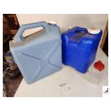 AQUA-TAINER 8GAL WATER JUG - OZARK TRAIL 6 GAL WATER JUG - (UPSTAIRS)