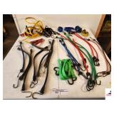 ASSORTMENT OF BUNGEE STRAPS NYLON AND RUBBER - TIE STRAPS - JUMPER CABLES - 20 STRAPS - 4 TIE STRAPS - (TRAILER)