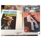 (11) MUSIC ALBUMNS GARY LEWIS & THE PLAYBOWS "EVERYBODY LOVES A CLOWN" - DONNY OSMOND "MY BEST TO YOU" - MUSIC FROM SOUND TRACK "FAR FROM THE MADDING CROWD" - DEAN MARTIN