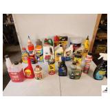 VEHICLE SUPPLIES JB WELD BODY FILLER  - LUCAS HEAVY DUTY OIL STABILIZER - VALVOLINE SYN POWER DOT 3 & DOT 4 BRAKE FLUID - TURTLE WAX - HEADLIGHT RESTORATION KIT - GUMOUT CARB/CHOKE PARTS CLEANER - POW