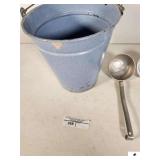 BLUE ENAMEL WATER BUCKET 2 ALUMINUM LADEL WATER DIPPERS - RUST WEAR ON BOTTOM AND FEW CHIPS - (GARAGE)