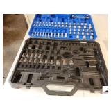 KOBALT SOCKET SET CASE - NOT COMPLETE SET (76) PCS OF SOCKETS - 4 WRENCHES - NO RATCHETS - LOCKING CLIPS ARE BROKEN ON CASE (TRAILER)