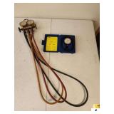 RITCHIE YELLOW JACKET TEST & CHARGING MANIFOLD RITCHIE GAS PRESSURE TEST KIT - (TRAILER)