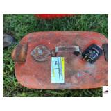 5 GALLON METAL GAS TANK MERCURY CONNECTOR