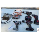 BLACK & DECKER JIG SAW (RUNS) (2) CRAFTSMAN POWER DRILLS - AIR HAWK PRO - PORTER CABLE DRILL - JIG SAW (DOES NOT RUN, OTHERS CONDITION UNKNOWN) - (BLDG 6)