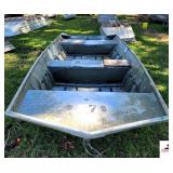 LOWES ALUMINUM BOAT - 15