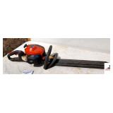 HUSQVARNA 122HD45 GAS HEDGE TRIMMER HAS COMPRESSION - (NE BLDG 5)