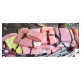 25-30 LIFE VEST AND SEATS-ORANGE AND YELLOW- GOOD USED CONDITION(OUTSIDE)