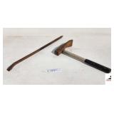 TIRE BAR - TIRE CHANGING HAMMER - (NE BLDG 5)