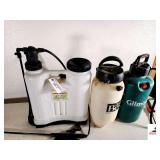 GREENWOOD 4GAL BACKPACK SPRAYER WITH WAND (2) GARDENING HAND PUMP SPRAYERS - WHITE SPRAYER HAS NO WAND - (BLDG 4)