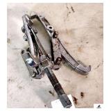 WHEEL PULLER ONE CONNECTOR ARM  BOLT MISSING - (BLDG 4)