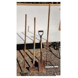 OVAL YARD TOOL - TRIANGLE FLOWER BED TOOL - SQUEEGEE - TRUE TEMPER FLAT SHOVEL - (NE BLDG 5)