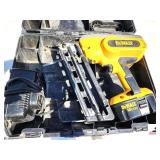 DEWALT POWER FINISH AIR NAILER - 18V XR - MODEL DC618 1.25"-2.5" - (2) BOXES OF NAILS - (BLDG 6)