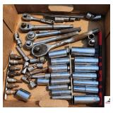(5) RATCHETS (6) KNUCKLES - DRIVERS - LARGE SPECALITY SOCKET (PORTER POWER) - (NE BLDG 5)