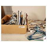 BOX OF SEVERAL PLASTIC COAT HANGERS