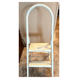 METAL STEP LADDER/STOOL
