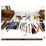 COLLECTION OF MISC SMALL TOOLS- SCREWDRIVERS- RAZOR BLADE CUTTERS & BLADES- HEX KEY SET- SAW BLADES- OIL BUDDY STOPPER- HAMMER- NEEDLE FILES- MINI HACKSAW- TEE HINGES- MINI 5/8 HASP- SMALL BOX OF SCRE
