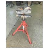 Adjustable pipe roller tripod