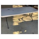 6 ft plastic folding table