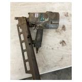 Hitatchi NR83A2 strip nailer 3 1/4
