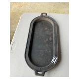 Cast iron oval griddle