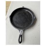 Lodge cast iron griddle skillet