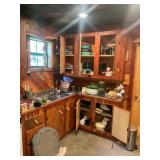 Kitchen cabinet contents ï¿½ dishes ï¿½ decor