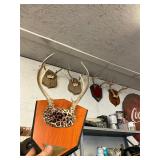 5- mounts - horns
