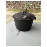 Cast iron bean pot, lid and handle