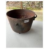 Footed cast iron pot