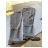 Gallen Size 8 rubber boots