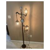 Pipe and gauge lamp
