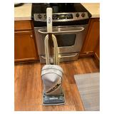 Oreck XL, vacuum cleaner