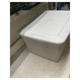 Clear plastic tote and lid