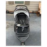Three wheeled stroller