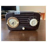Vintage Techron clock radio